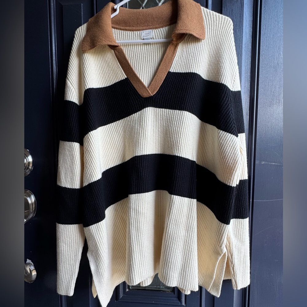 a new day Black and Cream V-Neck Sweater